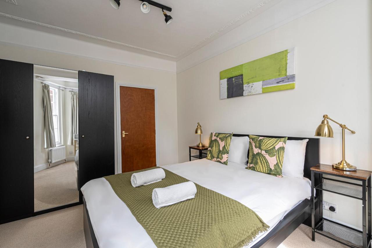 Beautiful 3 Bedroom Apartment Near Marble Arch And Oxford Street London Exteriör bild